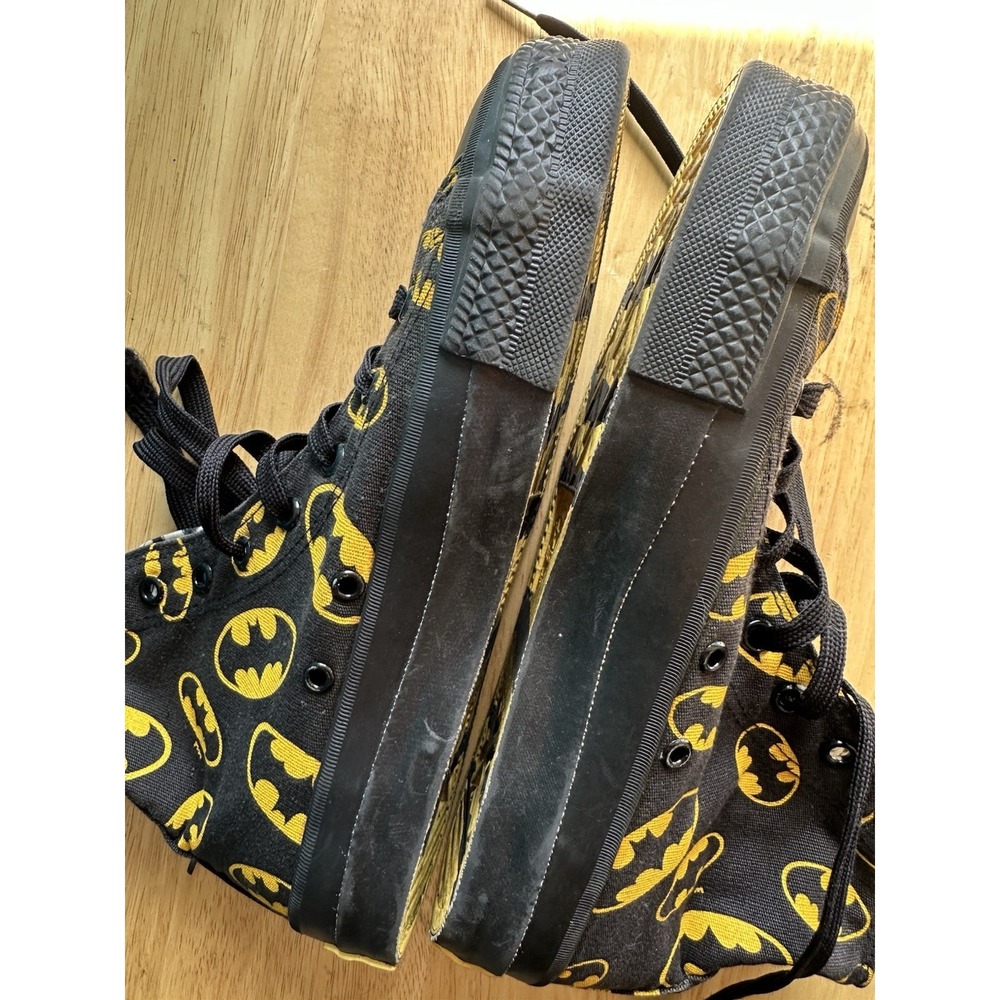 vintage 1989 Batman hi-tops by Converse Size 5.5 - Picture 10 of 12